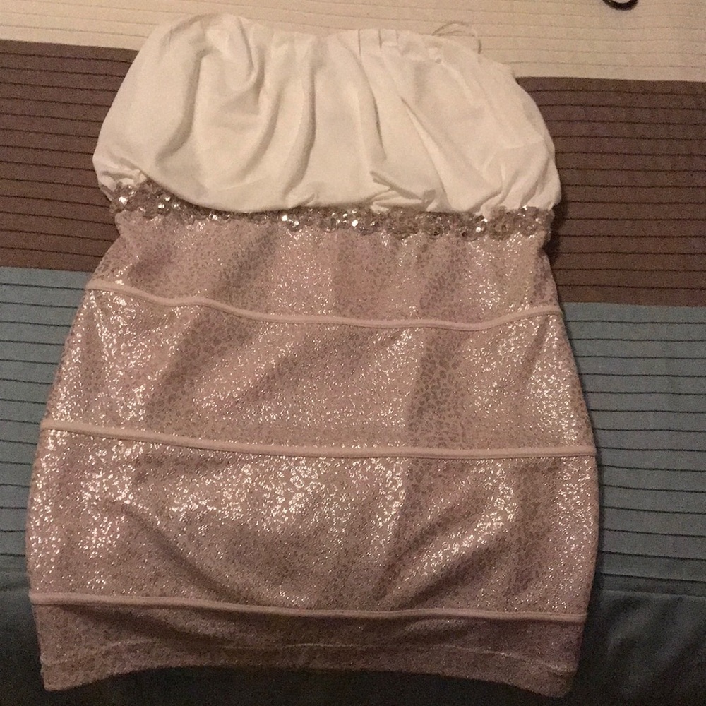 strapless dress